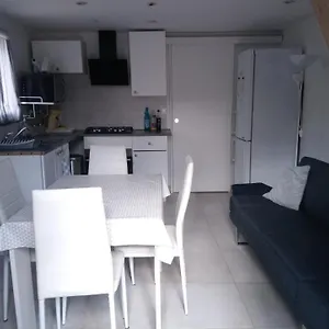 appartement-neuf-entier.hotels-rhonealpes.com/